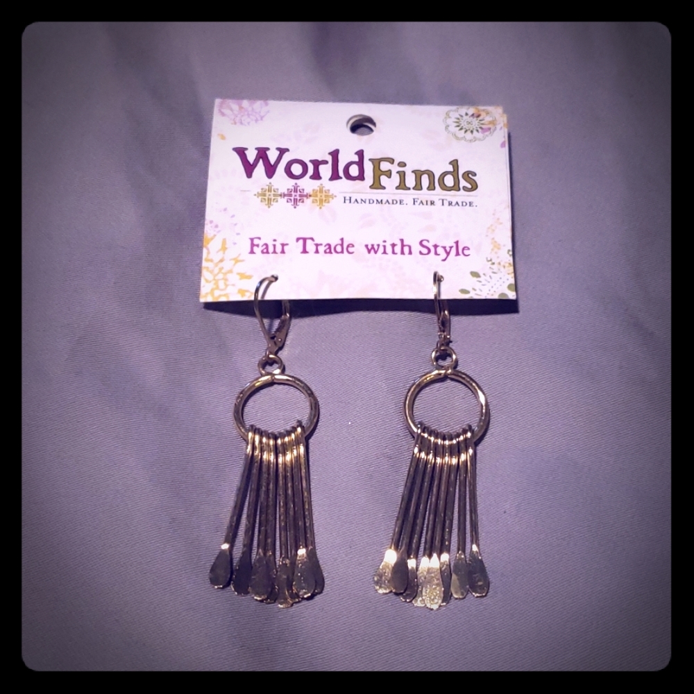World Finds Gold Earrings